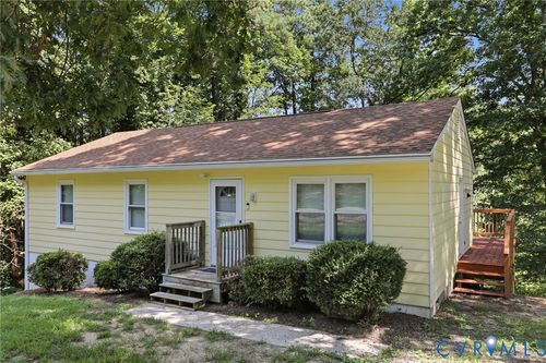 11307 Great Branch Dr, Chester, VA, 23831-1662 | Card Image