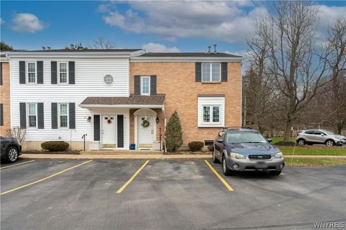 apt-27-270 Buffalo Rd, East Aurora, NY, 14052-1367 | Card Image
