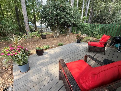 134 Victoria Way, Roswell, GA, 30075-2951 | Card Image