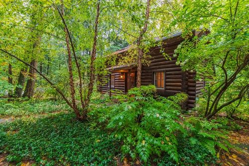 653 Roaring Branch Rd, Arlington, VT, 05250-3006 | Card Image