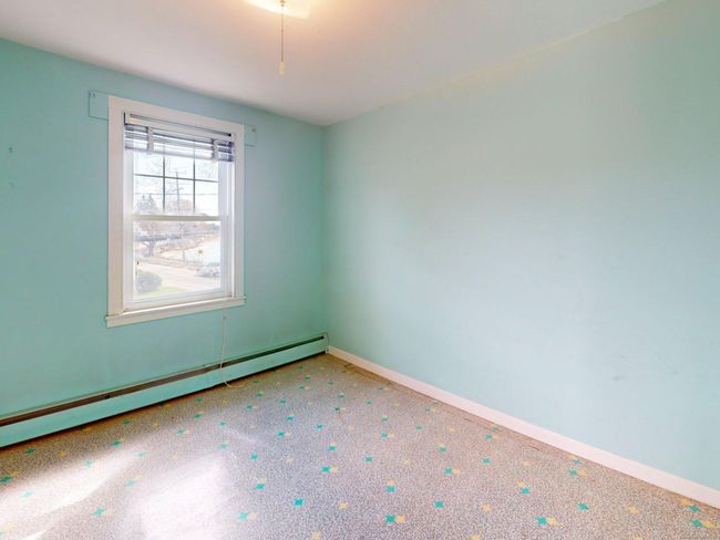 101 Niantic River Rd, House other with 4 bedrooms, 2 bathrooms and 3 parking in Waterford CT | Image 20