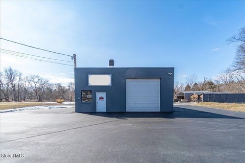 16 Market St, Scotia, NY, 12302-3006 | Card Image