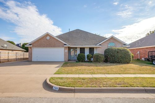706 Hill Ln, Cleburne, TX, 76033-7100 | Card Image