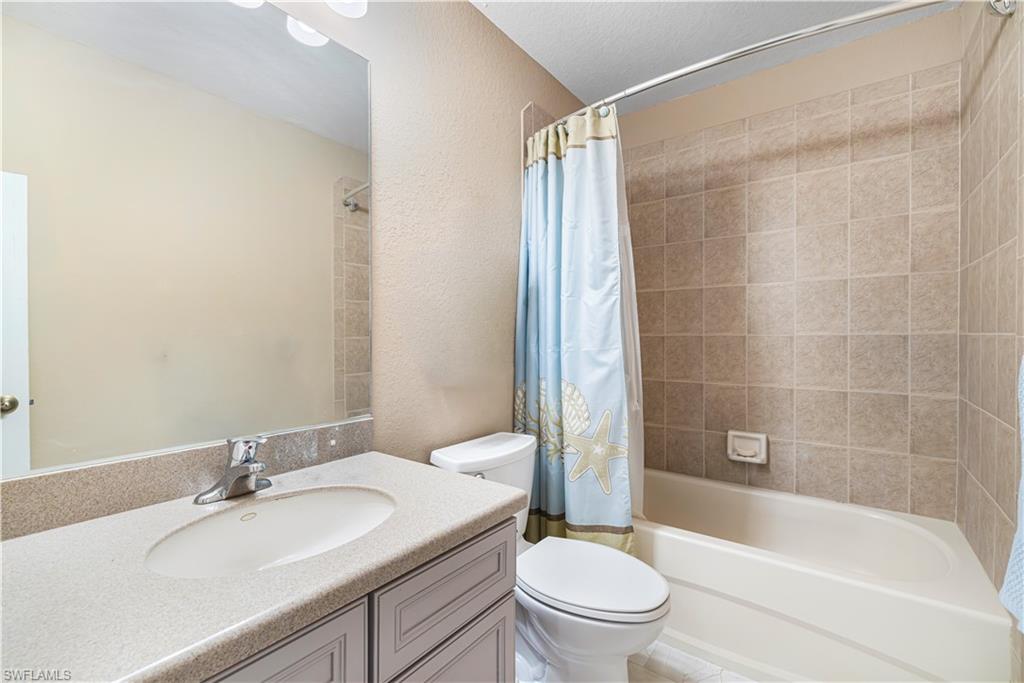Residential in FORT MYERS 3