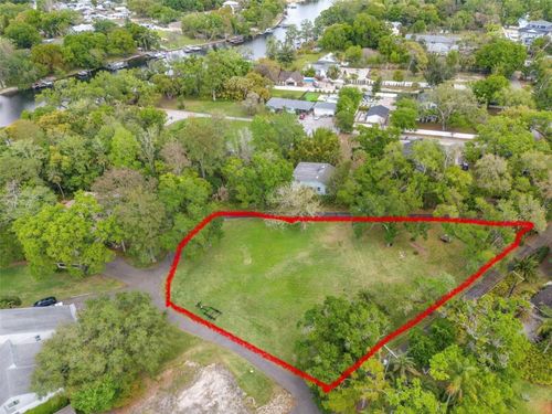 5924 River Ter, TAMPA, FL, 33604-6526 | Card Image