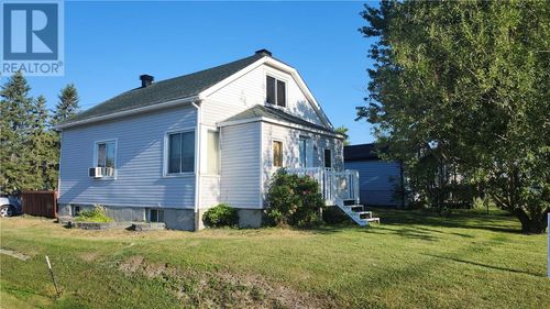 99 Montcalm St, Azilda, ON, P0M1B0 | Card Image