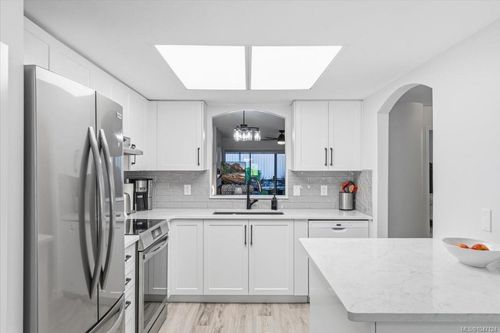 4-310 Pym St, Parksville, BC, V9P2P4 | Card Image