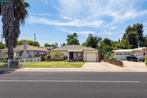 606 W Turner Rd, Lodi, CA, 95240 | Card Image