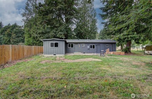 16790 Lewis River Rd, Cougar, WA, 98616-9707 | Card Image