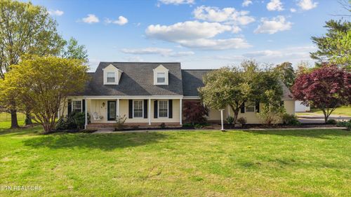 1910 Smoky View Cir, Maryville, TN, 37801-7856 | Card Image