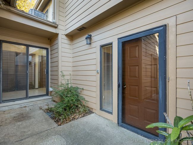 3 - 2806 E 84 Th St, Condo with 3 bedrooms, 3 bathrooms and null parking in Tulsa OK | Image 5