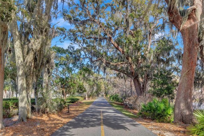 Oakland Park amenities | Image 45