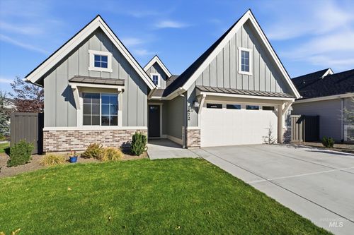 1672 E Spire St, Meridian, ID, 83642-1007 | Card Image