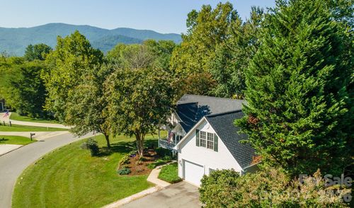 38 Eden Glen Rd, Black Mountain, NC, 28711-7721 | Card Image