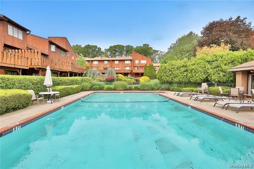 10 Omni Ct, New City, NY, 10956-5221 | Card Image