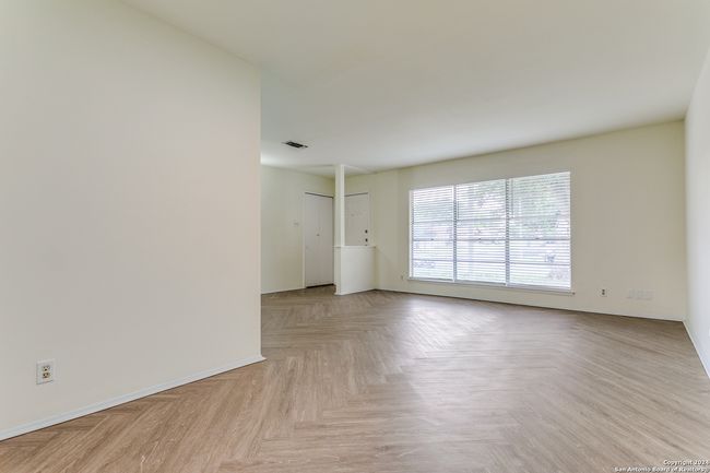 7442 Castle Trail Dr, House other with 3 bedrooms, 2 bathrooms and null parking in San Antonio TX | Image 8