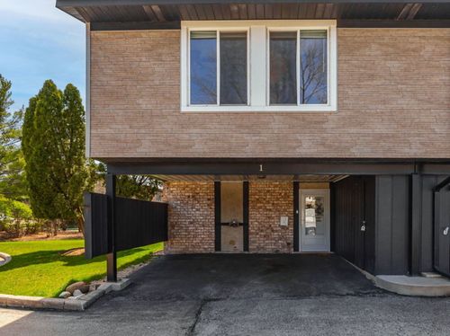 1 Cour Monnet, Palos Hills, IL, 60465-2413 | Card Image