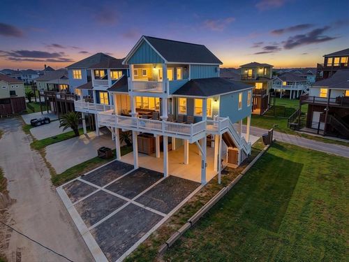 2906 Shady Ln, Crystal Beach, TX, 77650 | Card Image