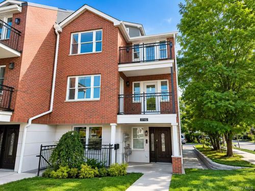 3-37-02 Francis Lewis Blvd, Bayside, NY, 11361-1108 | Card Image