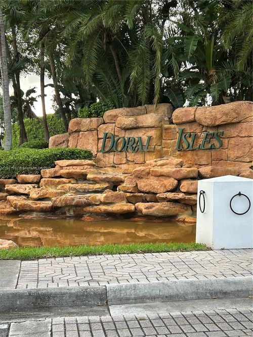 11186 Nw 73rd Ter, Doral, FL, 33178-2861 | Card Image