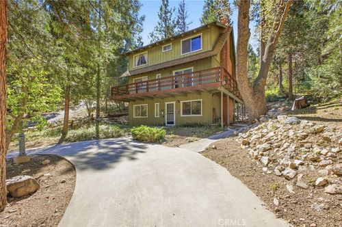 27352 Alpen Dr, Lake Arrowhead, CA, 92352 | Card Image
