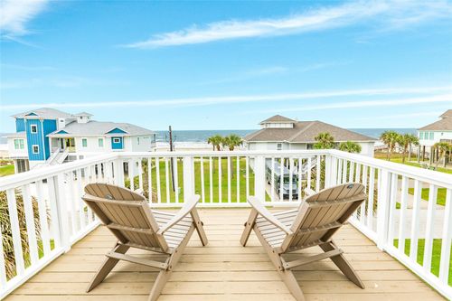 18302 E De Vaca, Galveston, TX, 77554-1044 | Card Image