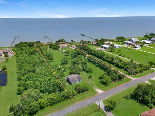 11910 Cedar Gully Rd, Beach City, TX, 77523-8271 | Card Image