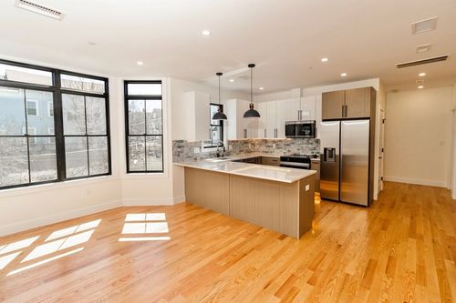 30c-30 Clifton, Boston, MA, 02119 | Card Image