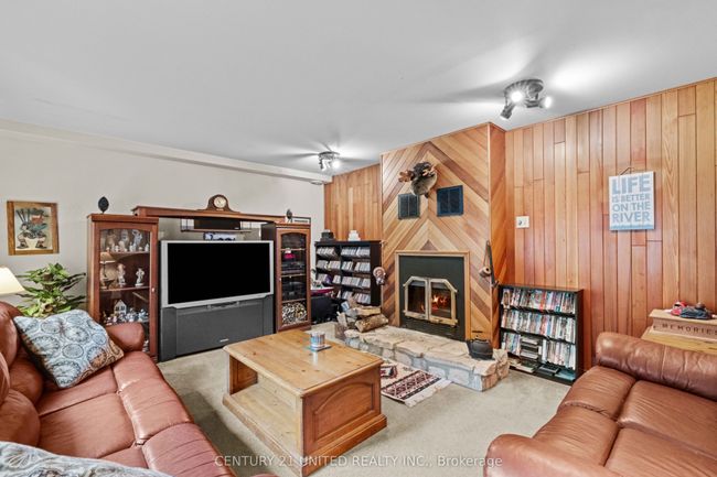 210 Thompson Rd, House other with 3 bedrooms, 2 bathrooms and 6 parking in Keene ON | Image 31