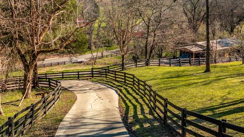 655 Cummings Ln, Cottontown, TN, 37048-5142 | Card Image