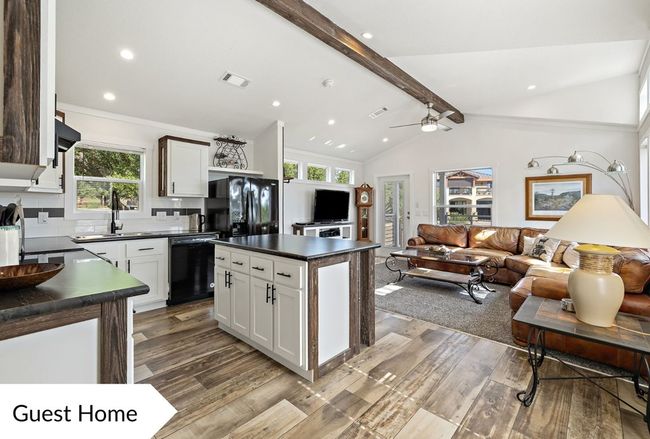 2401 W Fitzhugh Rd, House other with 3 bedrooms, 3 bathrooms and 3 parking in Dripping Springs TX | Image 28