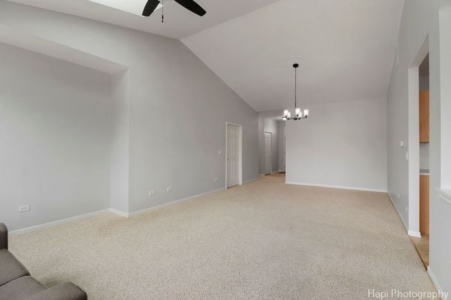 2 - 2265 Meadowcroft Ln, Townhouse with 2 bedrooms, 1 bathrooms and 2 parking in Grayslake IL | Image 9