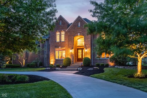 13986 Salsbury Creek Dr, Carmel, IN, 46032-8550 | Card Image