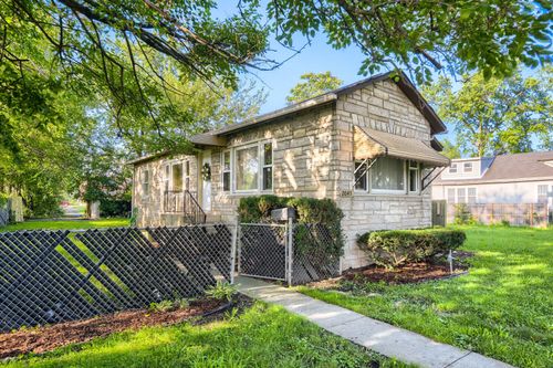 2045 119th Pl, Blue Island, IL, 60406-1207 | Card Image