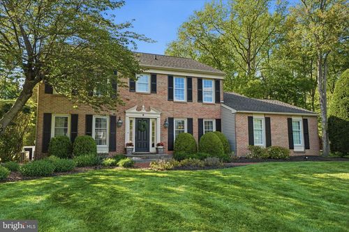 9 Edith Dr, LAWRENCEVILLE, NJ, 08648-2033 | Card Image