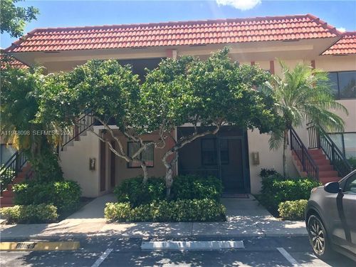 apt-205-379 Lakeview Dr, Weston, FL, 33326-1346 | Card Image