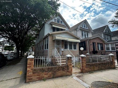 11019 Liverpool St, Jamaica, NY, 11435-5733 | Card Image