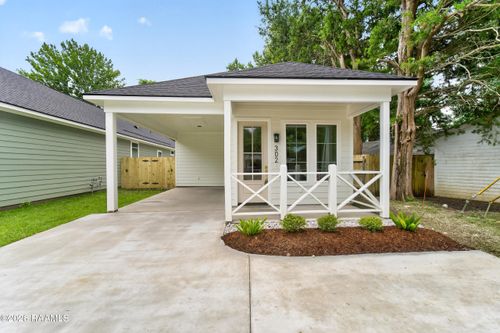 302 Academy Rd, Lafayette, LA, 70503-4386 | Card Image
