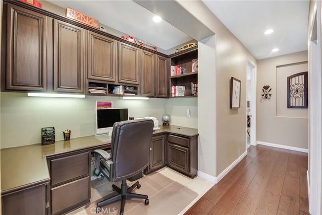 28089 Promontory Ln, House other with 5 bedrooms, 3 bathrooms and 3 parking in Valencia CA | Image 25