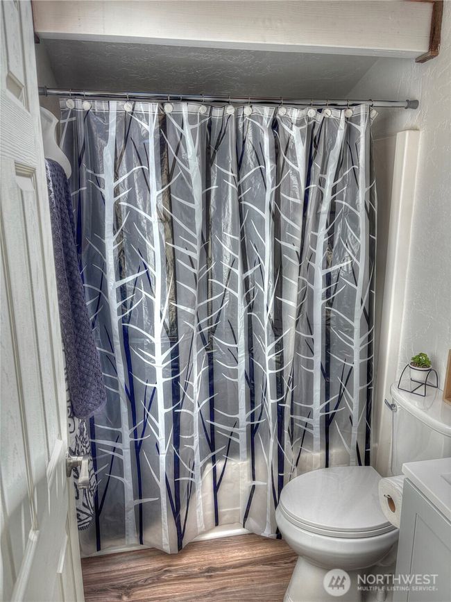 Main Bath | Image 11