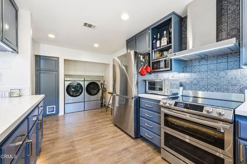 574 Charles St, Moorpark, CA, 93021 | Card Image