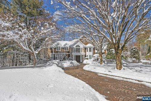 19 Academy Ln, Demarest, NJ, 07627-2700 | Card Image