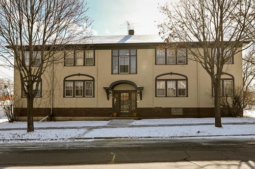 1090 Thomas Ave, Saint Paul, MN, 55104-2641 | Card Image