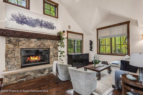 1354 Sierra Vista Dr, Aspen, CO, 81611-1043 | Card Image
