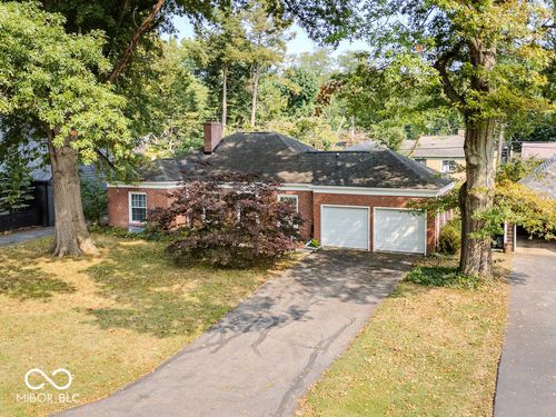 714 Nottingham Ct, Indianapolis, IN, 46240-3027 | Card Image