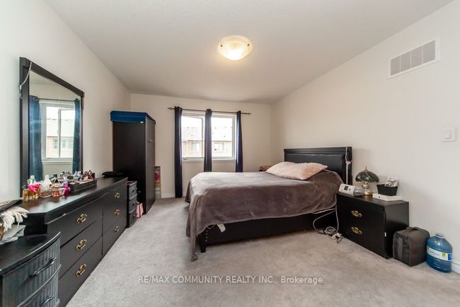 6 Westfield Dr, House attached with 3 bedrooms, 3 bathrooms and 1 parking in Whitby ON | Image 27