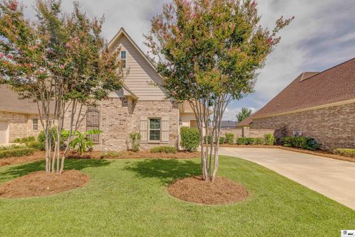 107 Vieux Carre Pl, Monroe, LA, 71203-6407 | Card Image