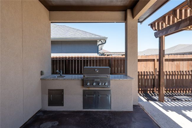 Outdoor Kitchen | Image 30
