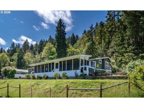 562 Valley Rd, Roseburg, OR, 97471 | Card Image