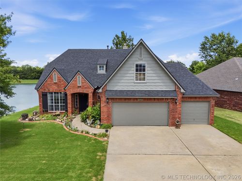 417 W 119th St S, Jenks, OK, 74037-3359 | Card Image